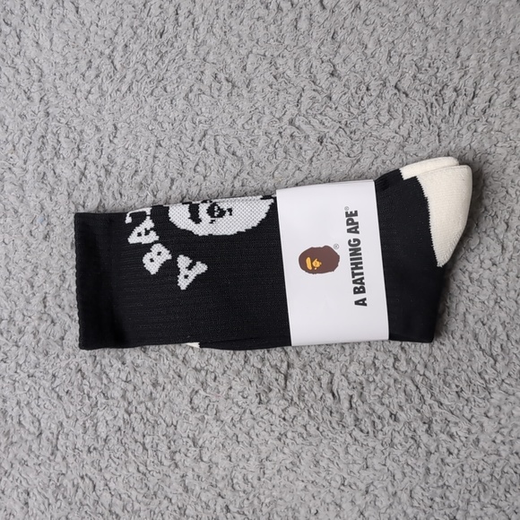 Bape Crew Socks Ape Head‎ Logo Mens Womens Unisex Size 9-11 Black White - Picture 1 of 2